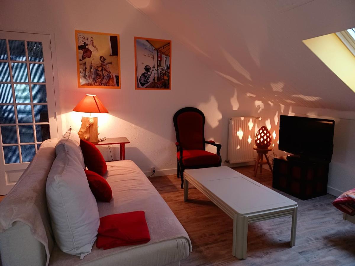 Appartement Dans Maison, Calme Assure Corancy ภายนอก รูปภาพ